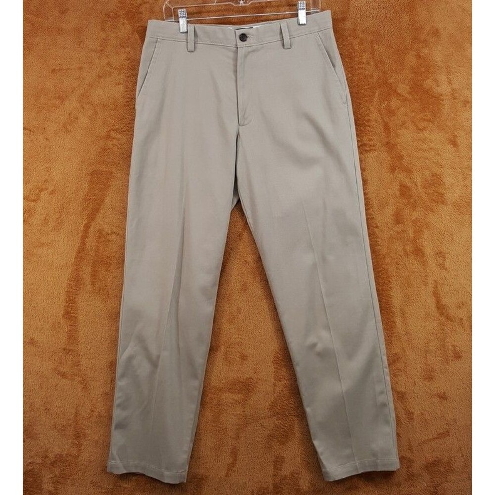 DOCKERS Chino Pants Mens Size 32x32 Tan Classic Fit Easy Khaki Stretch